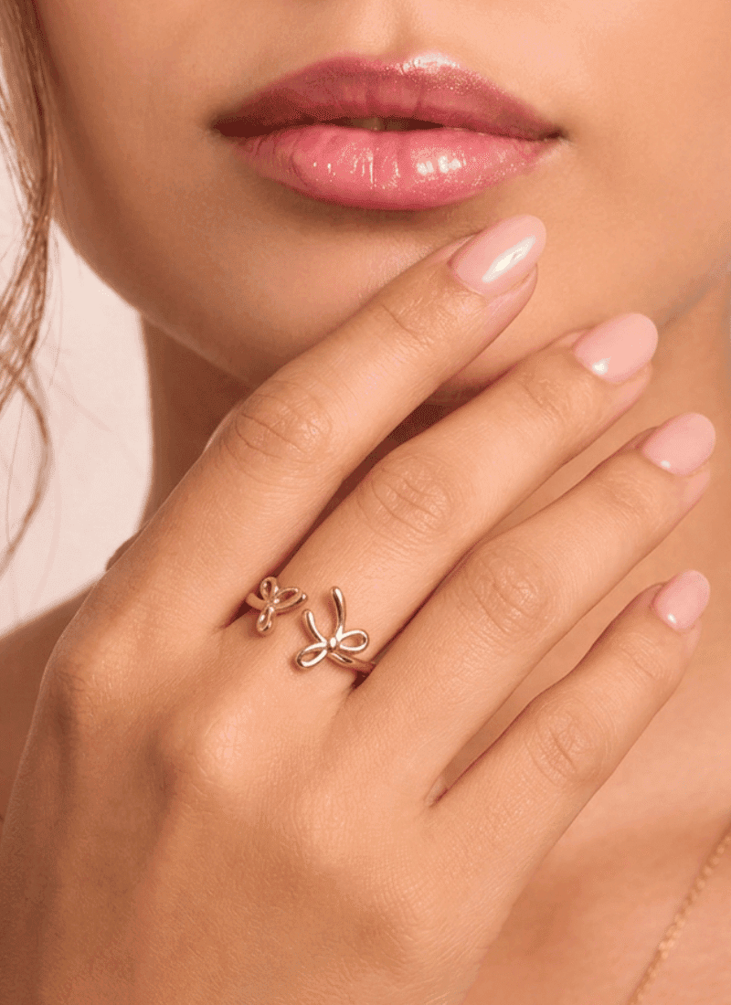 Ribbon Kiss Ring