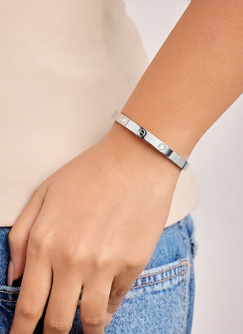 Classic Rivet Bangle:Silver